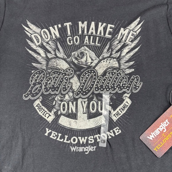 Yellowstone Beth Dutton T-Shirt Womens M Wrangler Black Graphic Paramount NWT - Picture 2 of 8